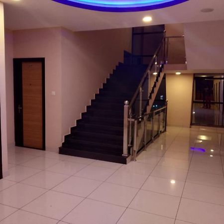 Hotel Reyansh Tanakpur Kültér fotó