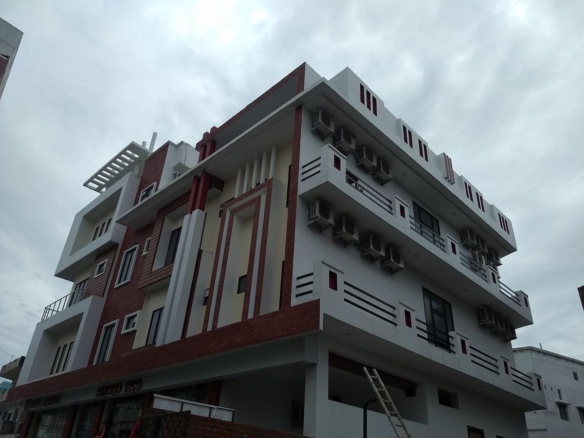 Hotel Reyansh Tanakpur Kültér fotó