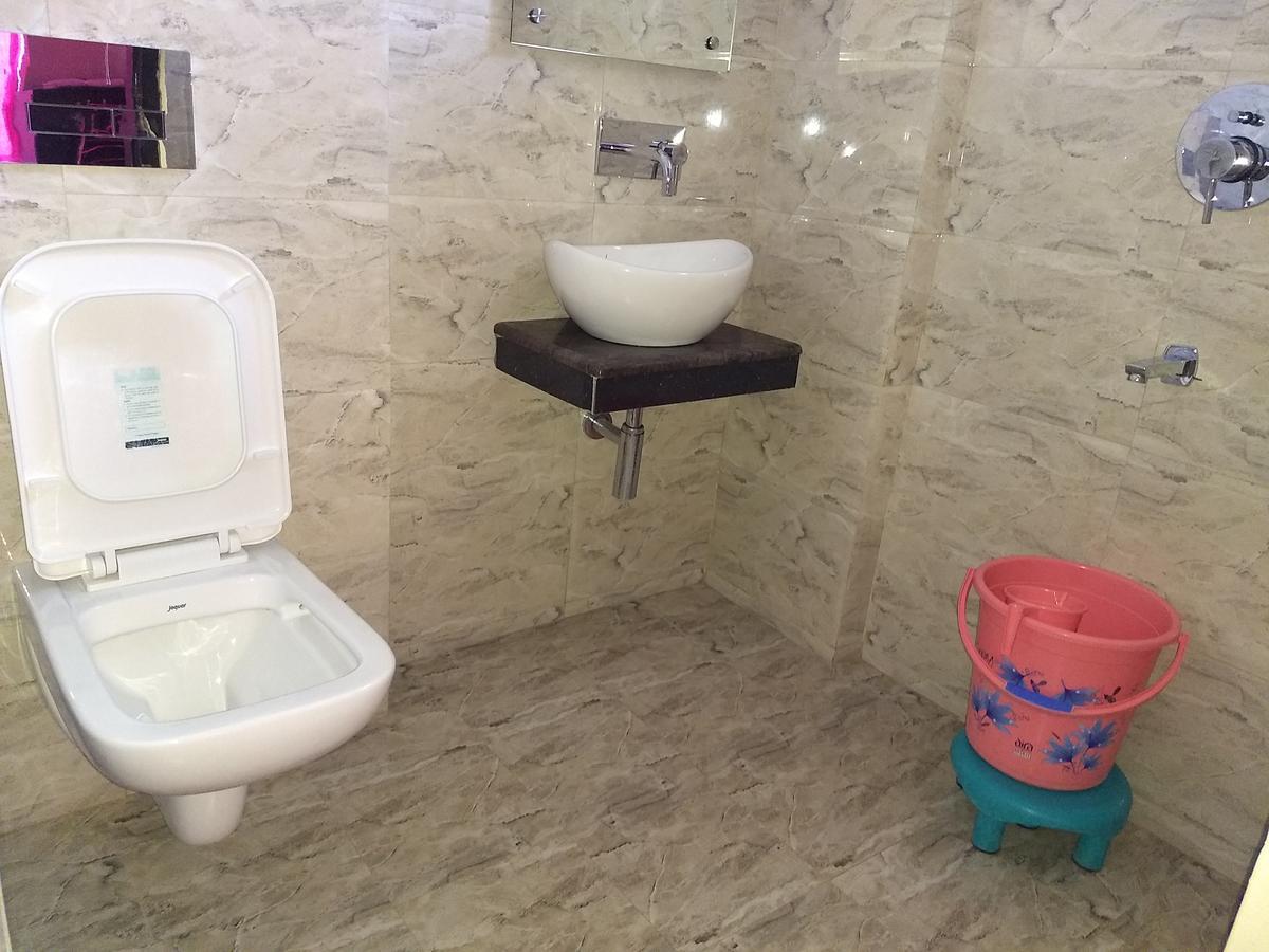 Hotel Reyansh Tanakpur Kültér fotó