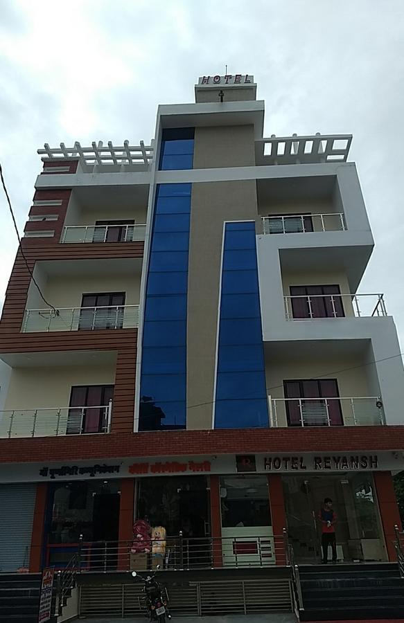 Hotel Reyansh Tanakpur Kültér fotó