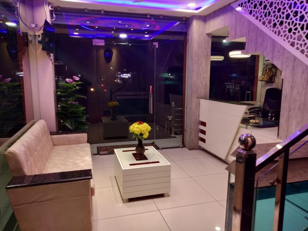 Hotel Reyansh Tanakpur Kültér fotó