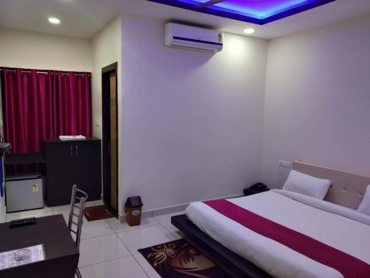 Hotel Reyansh Tanakpur Kültér fotó
