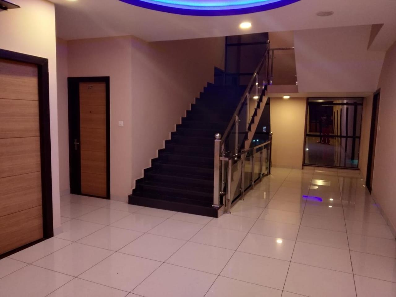 Hotel Reyansh Tanakpur Kültér fotó