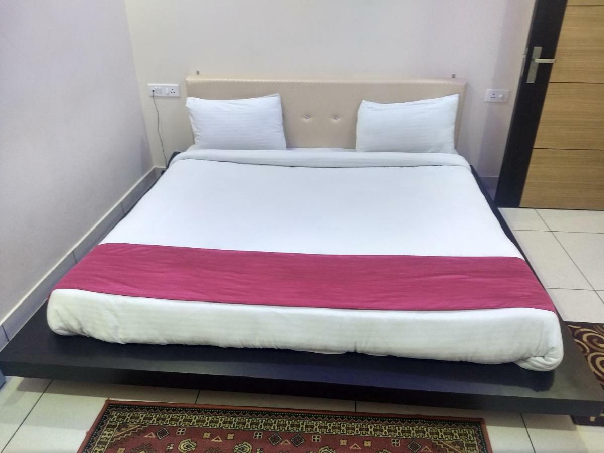 Hotel Reyansh Tanakpur Kültér fotó