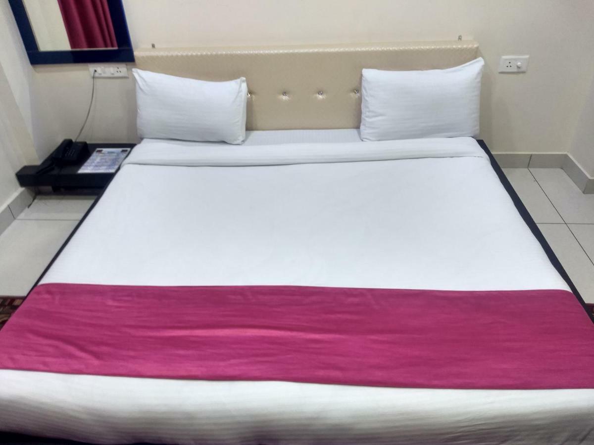 Hotel Reyansh Tanakpur Kültér fotó