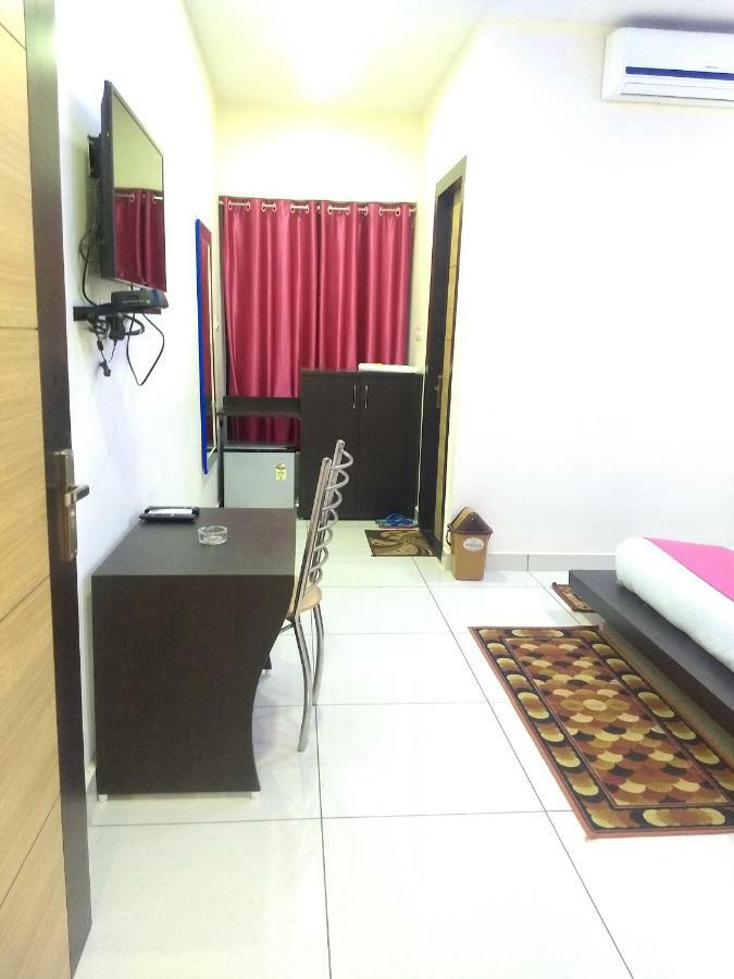 Hotel Reyansh Tanakpur Kültér fotó