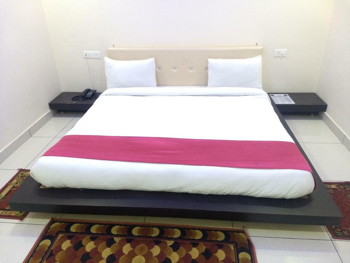 Hotel Reyansh Tanakpur Kültér fotó